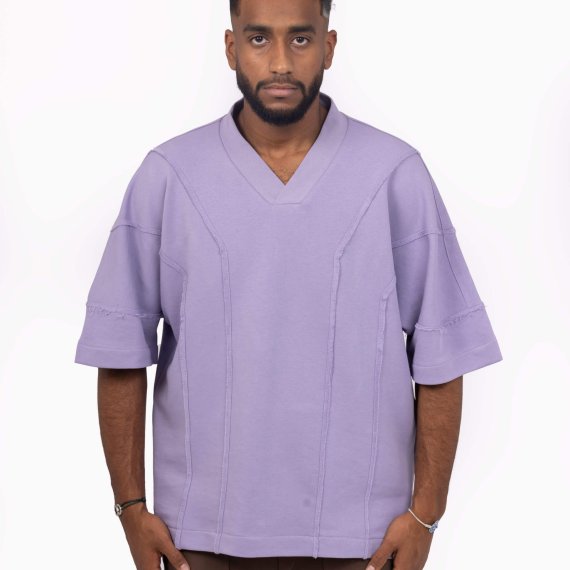 V Cut T-shirt With Lines Details