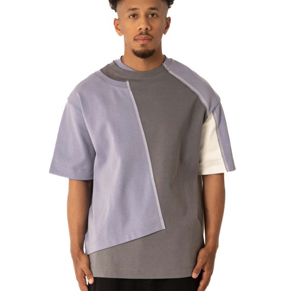 تيشيرت اوفر سايز بقصة متميزة